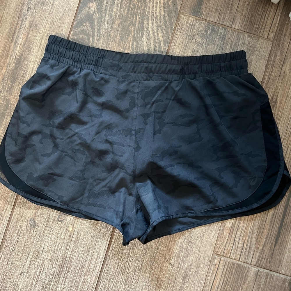 ASICS Black Camouflage Women's Shorts